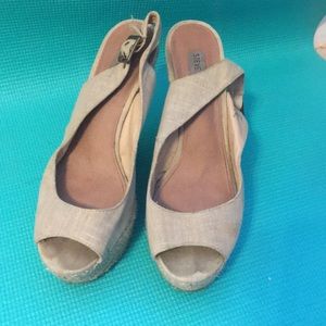 Steve Madden summer wedges size 8.5 natural color